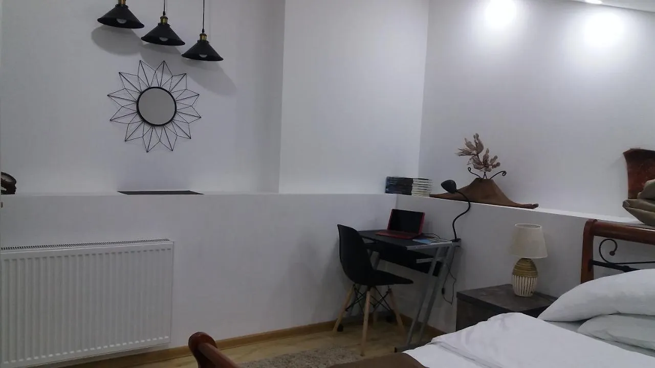Bed and Breakfast Mari'S Smart House Tbilisi 0*,